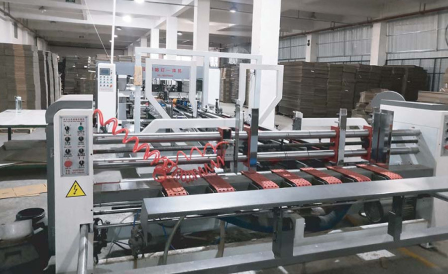 高速糊(hu)釘箱一體(tǐ)機